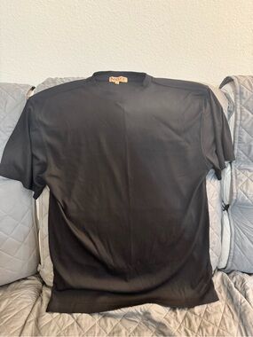 Men's Black Short-Sleeve Crewneck Shirt - InSerch